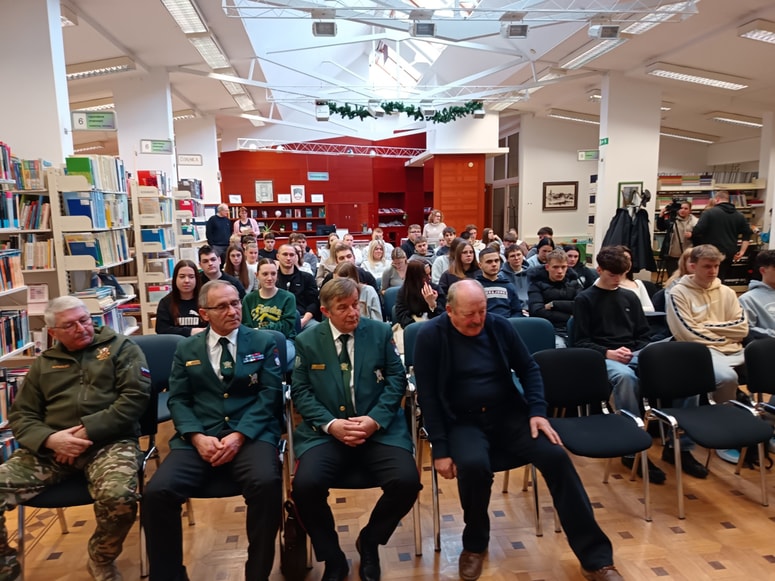 Mariborski veterani in dijaki Srednje prometne šole Maribor 