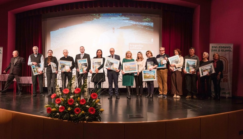 Glavna fotografija članka:Trideset let bojev in povezanosti – obeležitev jubileja Društva obolelih zaradi azbesta OZA