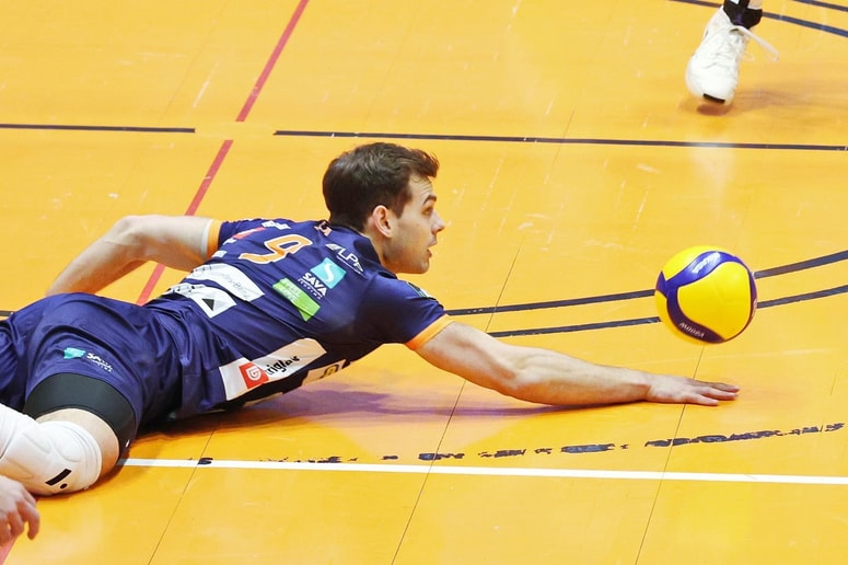 Glavna fotografija članka:Šport na TV