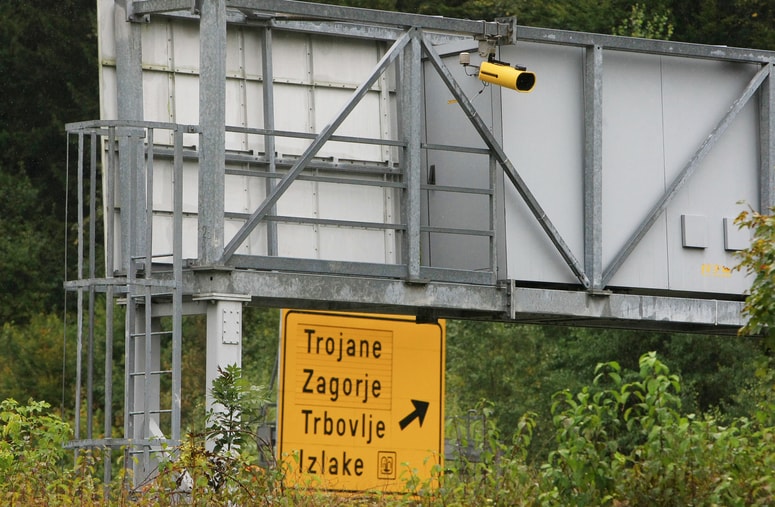 Skrajni rok za vzpostavitev in zagon sistema sekcijskega merjenja hitrosti je 24. marec 2026.