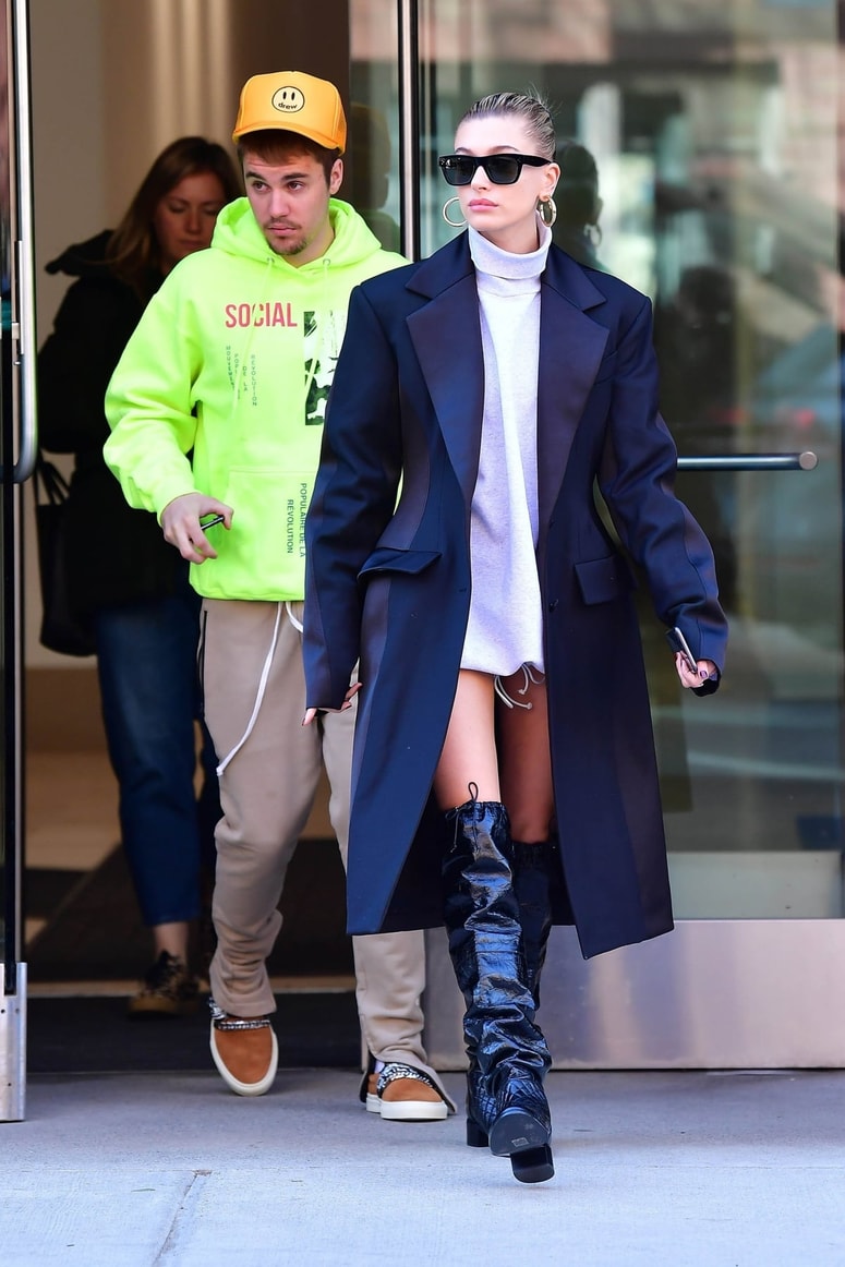 Hailey in Justin Bieber.