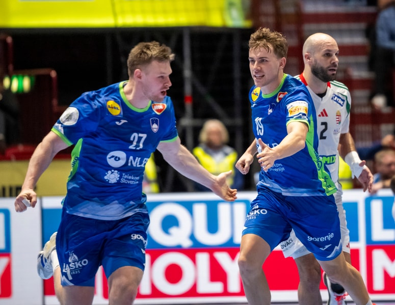 Glavna fotografija članka:Šport na TV