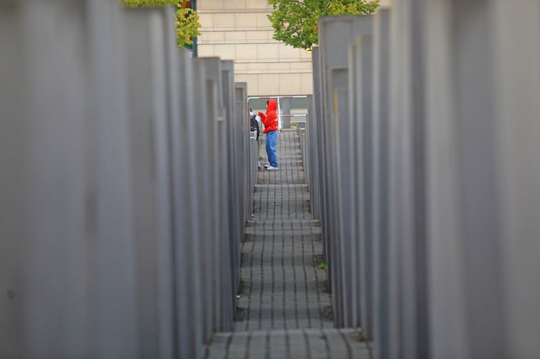 Spomenik žrtvam holokavsta v Berlinu

 