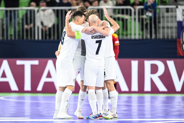 Slovenija je zabeležila prvo zmago na domačem prvenstvu. 