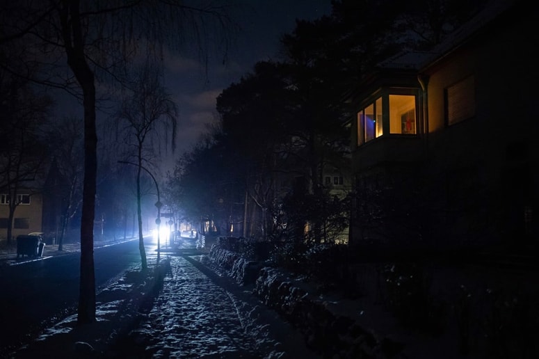 Del Berlina je bil zaradi električnega mrka ob začetku leta več dni v temi in mrazu.