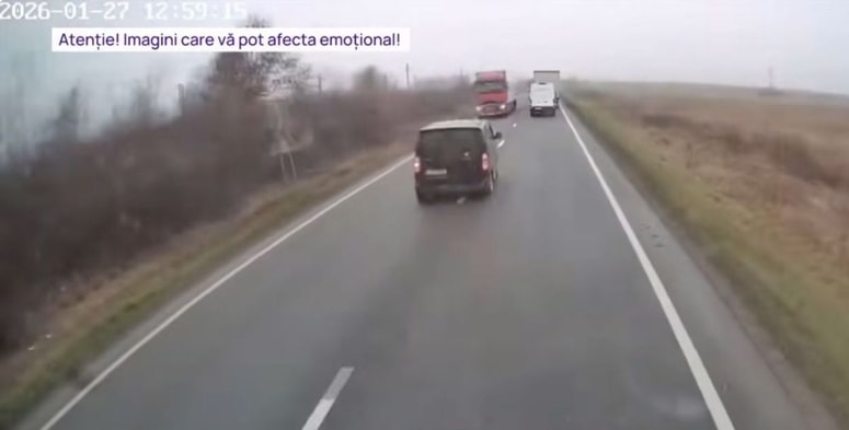 Trenutek pred nesrečo v Romuniji. Umrlo je sedem navijačev grškega kluba Paok.