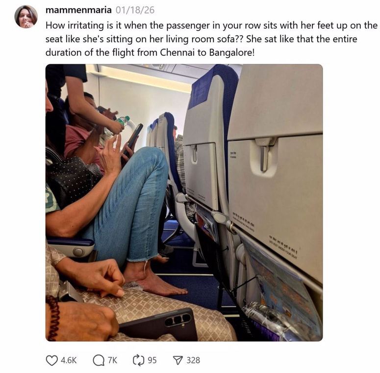 Ogorčena objava potnice na letalu, v kateri je kritizirala drugo potnico zaradi načina sedenja.
