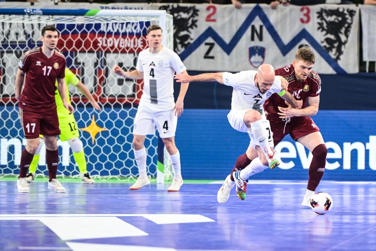 En gol je Sloveniji zmanjkal do uvrstitve med najboljših osem. 