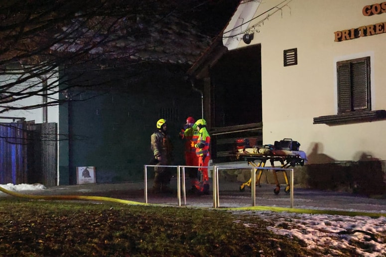 Glavna fotografija članka:(FOTO in VIDEO) Pri treh ribnikih: Zagorel zapuščen objekt ob nekdanji znani mariborski gostilni