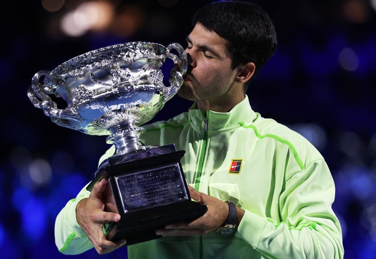 Glavna fotografija članka:(FOTO) Alcaraz premagal Đokovića za prvo slavje v Melbournu, zdaj ima zmage na vseh turnirjih za grand slam