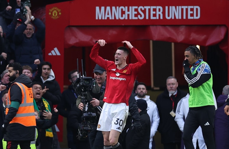 Glavna fotografija članka:(FOTO) Šeško zadel za tretjo zaporedno Unitedovo zmago