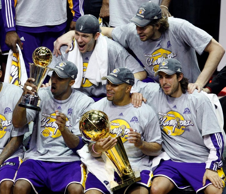 Ne le rezervist, Mariborčan je bil pri Lakersih zadolžen tudi za ključne poteze. 