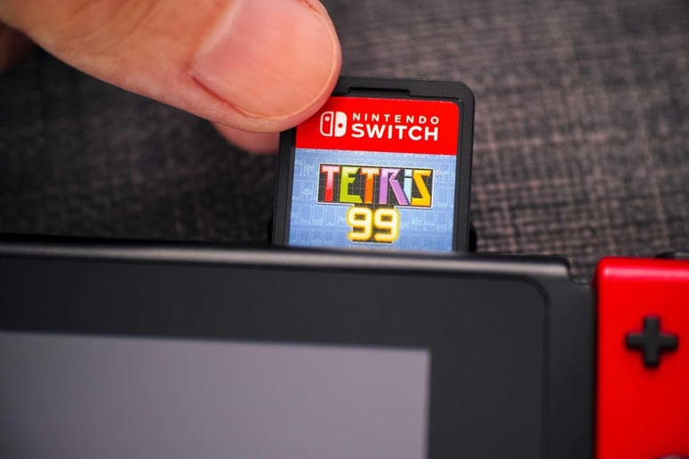 Trg retro iger doživlja pravi razcvet. Izkazalo se je, da največje zneske dosegajo igre, ki so izšle še pred rojstvom današnjih najstniških generacij.