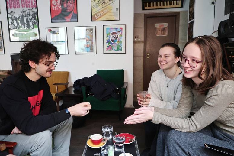 Pogovor z dijaki Prve gimnazije o volitvah