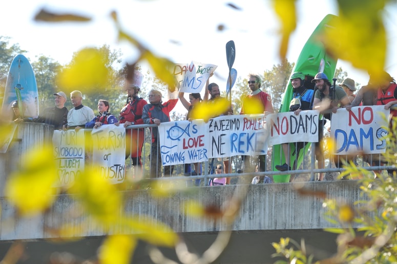 Ena od akcij Balkan Rivers Tour 3 je bila del protestov za ohranitev prostotekoče reke. 