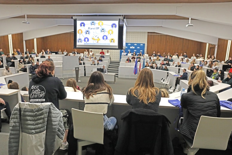 Po podatkih univerze se v zadnjih letih povečuje zanimanje za študij računalništva, informatike, medijskih komunikacij, strojništva, mehatronike ter naravoslovnih in zdravstvenih ved.