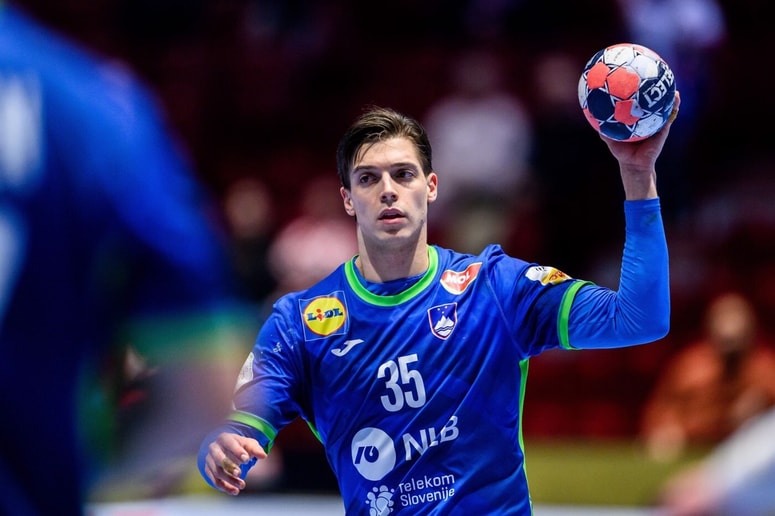 Domen Makuc je novico o veselem pričakovanju sporočil preko družbenih omrežij. 