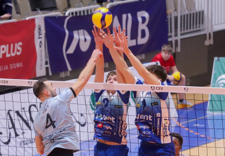 Glavna fotografija članka:Šport na TV