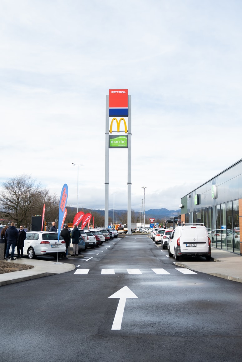 "Ocenili so, da lokacija Barje ni več usklajena z njihovo dolgoročno poslovno strategij."