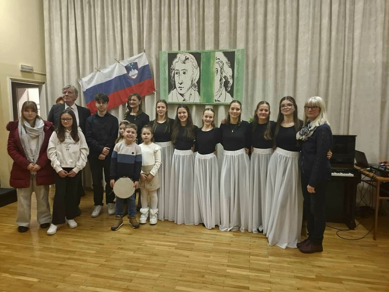 Vsi nastopajoči na prireditvi
