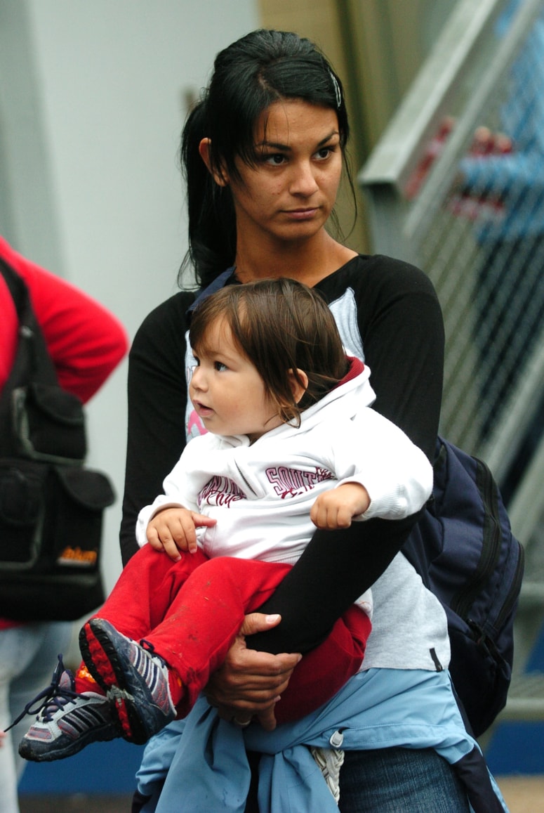 Renata Bohinc Peterka s hčerko leta 2006. 