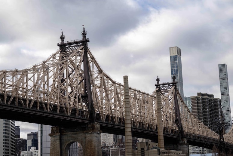Most Queensboro v New Yorku