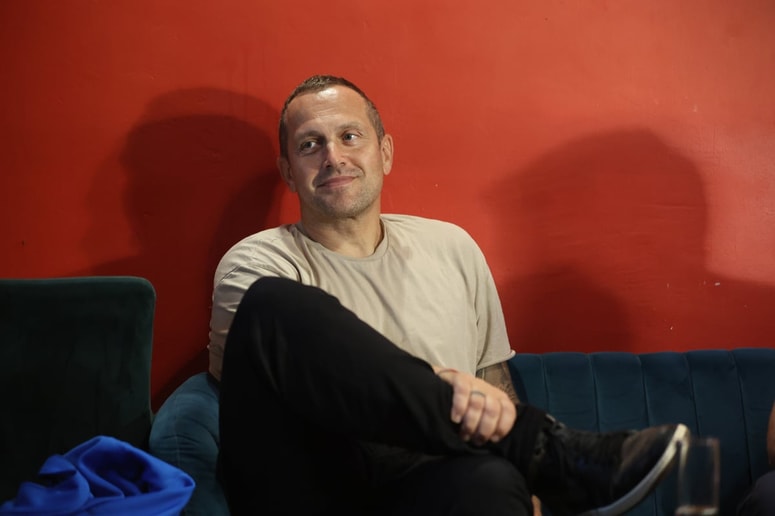 Glavna fotografija članka:(FOTO) Kakšna lepotica! Jure Košir po dolgem času spet pokazal svojo partnerko Simono