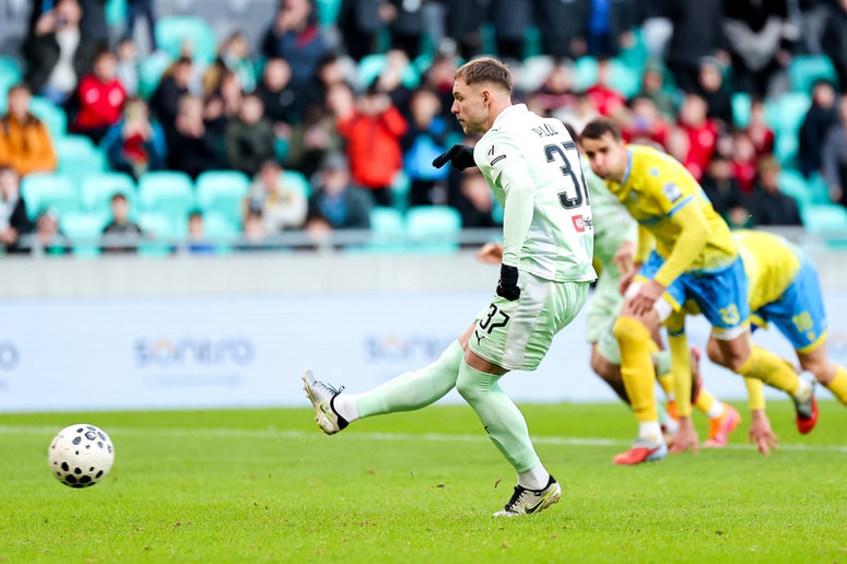 Pedro Lucas je izkoristil enajstmetrovko za remi 3:3. 