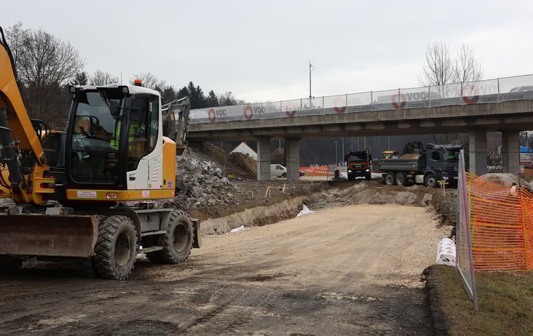 Glavna cesta Slovenska Bistrica–Pragersko, ki poteka pod avtocesto, bo popolnoma zaprta do 28. februarja. 