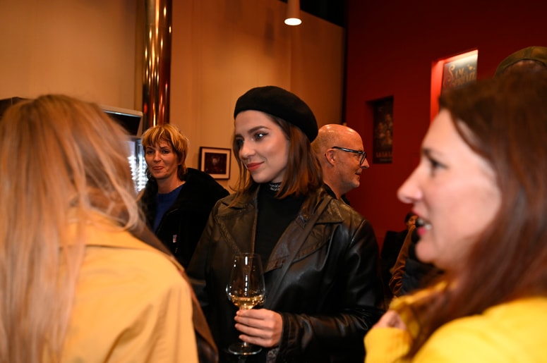 Maja Keuc je v Stockholmu spletla številna prijateljstva, ki še trajajo. 