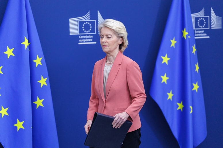Kot je spomnila von der Leyen, so države članice EU komisijo pooblastile, da začne sporazum EU-Mercosur začasno uporabljati, ko ga bo ratificirala prva država južnoameriškega trgovinskega bloka.