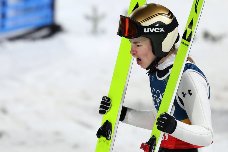 Skupaj so vsemu kos. Danes ima Nika tri olimpijske medalje in veliki kristalni globus.