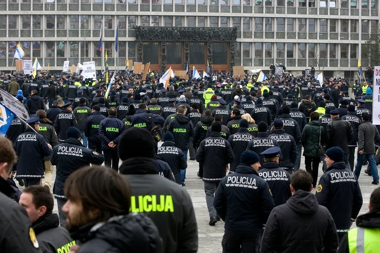 Člani Policijskega sindikata Slovenije bodo stavkali 12. marca.