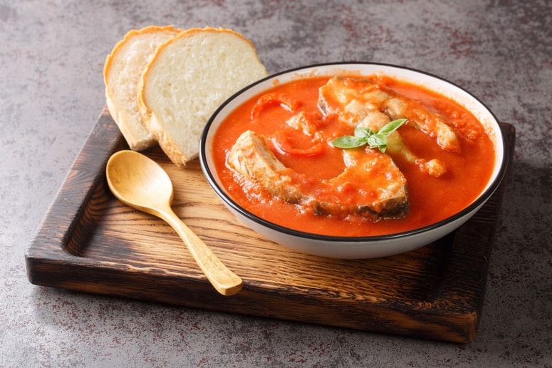 Glavna fotografija članka:(RECEPT) Krap v omaki