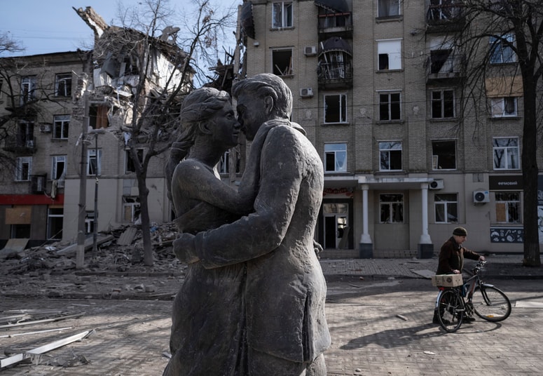 Glavna fotografija članka:(REKLI SO) Erik Valenčič: Zdaj je čas, da smo hrabri, glasni in odločni