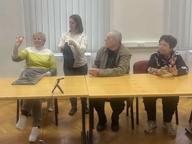 Kdo od poplavljencev bo lahko kupil določeno parcelo v Rakovljah in kdo ne, je določil žreb. 