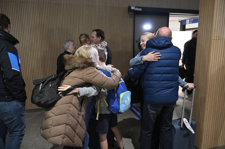 Sedem letal je že v Slovenijo pripeljalo državljane, ki so obtičali v državah na Bližnjem zahodu.