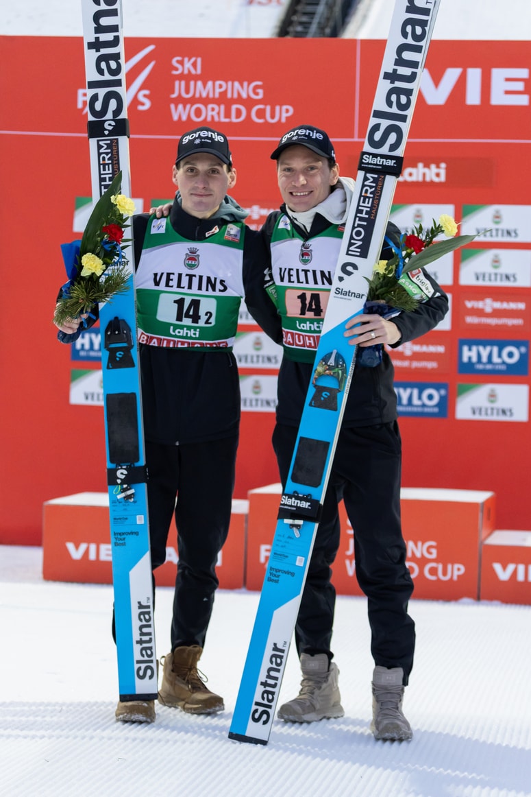 Glavna fotografija članka:Lanišek in Prevc druga za slovo od Lahtija