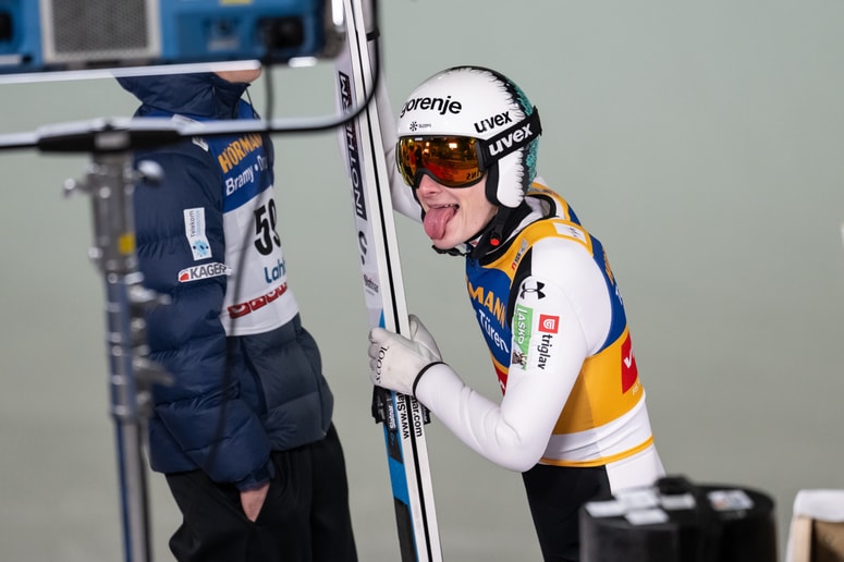 Domen Prevc se na Finskem ni sekiral, za kar je bil prikrajšan, slavil je nepozabno in neverjetno leto. 