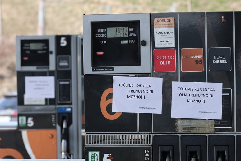 Glavna fotografija članka:(KOMENTAR) Ne izhodišča, ampak ukrepanje