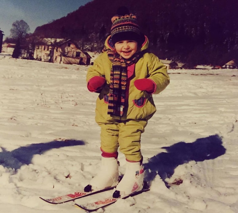 Tako je Ana naredila prve smučarske korake na poti do svetovne elite. 