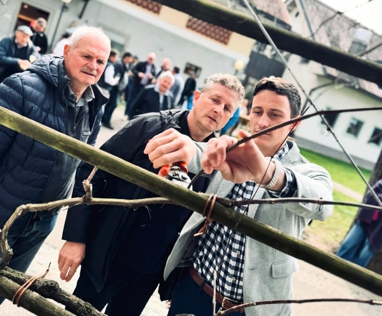 Peter Prevc v akciji - drugače, kot ga poznamo. 