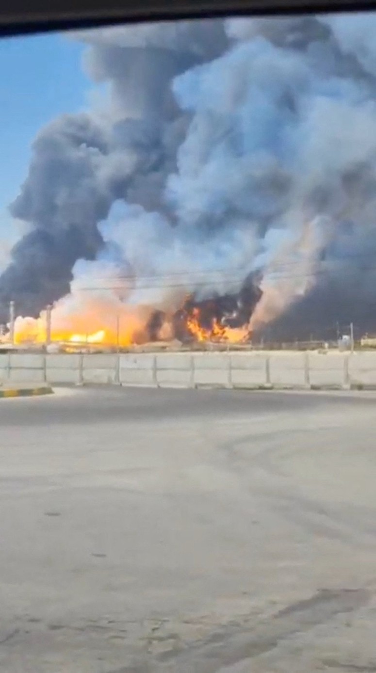 Glavna fotografija članka:Je vedel za izraelski napad? Donald Trump zagrozil s popolnim uničenjem iranskega plinskega polja