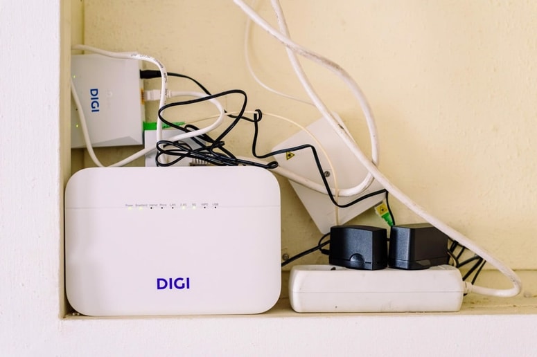 Raziskovalce najbolj skrbi dejstvo, da ti signali ne vsebujejo nobene zaščite, saj jih kdorkoli lahko prestreže s povsem običajno opremo.