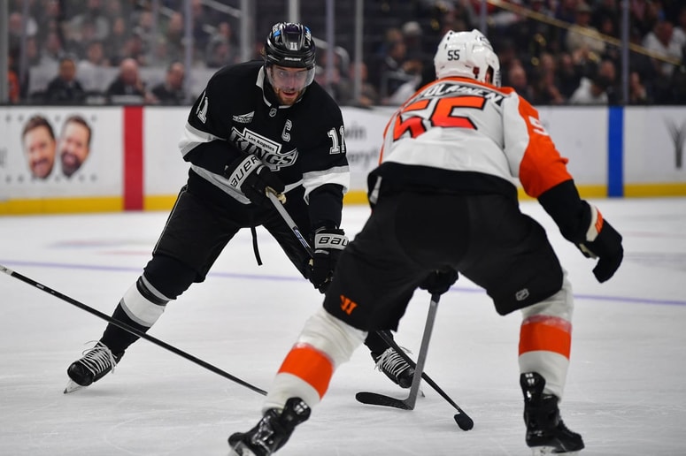 Glavna fotografija članka:Liga NHL: Kralji pred domačimi gledalci izgubili proti Buffalu