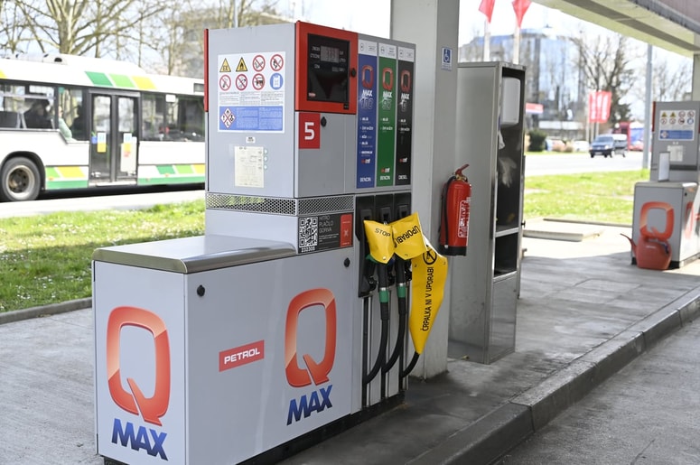 Glavna fotografija članka:Petrol zavrača očitke o odgovornosti za težave pri oskrbi: Nujne so takojšnje sistemske rešitve
