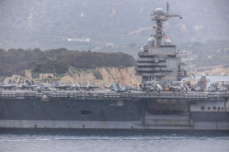 Letalonosilka USS Gerald Ford ob obali Krete