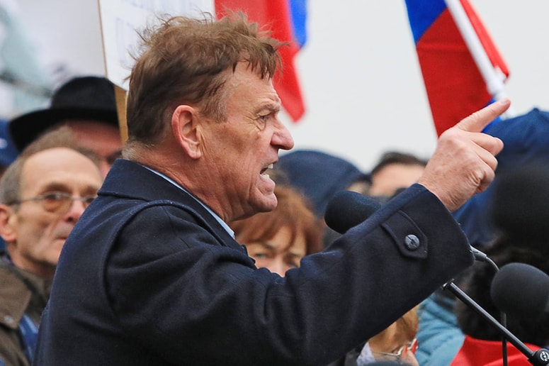 Pavel Rupar na shodu v Mariboru