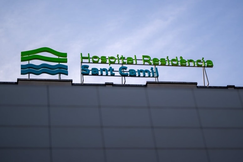 Glavna fotografija članka:"Preprosto želim oditi v miru in nehati trpeti." V Španiji po smrti mlade ženske ogorčenje in razprave o evtanaziji