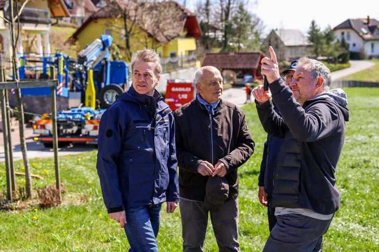 Glavna fotografija članka:(FOTO) Golob na prizadetih območjih: Hvala vsem, ki so v zadnjih dneh pomagali ljudem